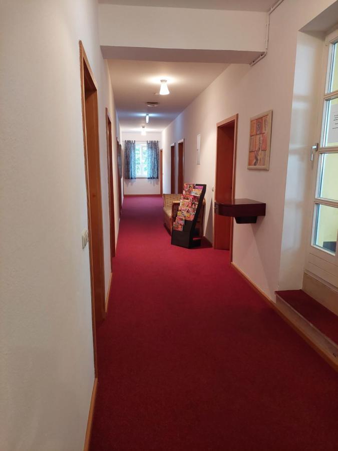 Der Heurige Im Gasthaus Zum Loewen Freising Bagian luar foto